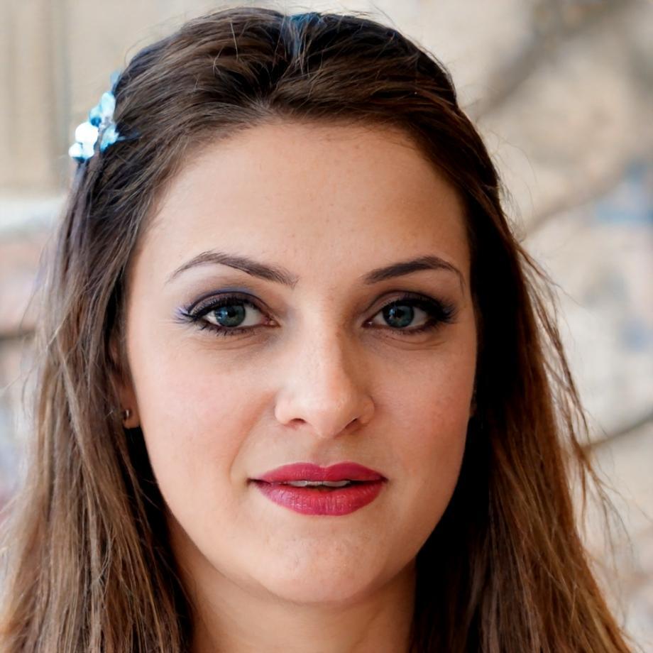 Dr. Sarah Müller, Finanzexpertin